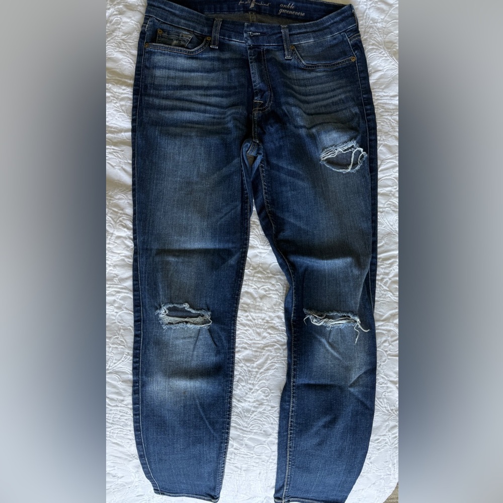 Distressed Women’s Skinny Jean (Ankle Gwenevere)